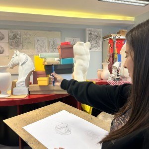 alt_1Kadıköy Güzel Sanatlara Hazırlık ve Resim Kursu - Artı Hane